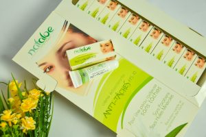 CREME ECLAIRSISSANTE ANTI-TACHES YEUX NATALOE 10ML