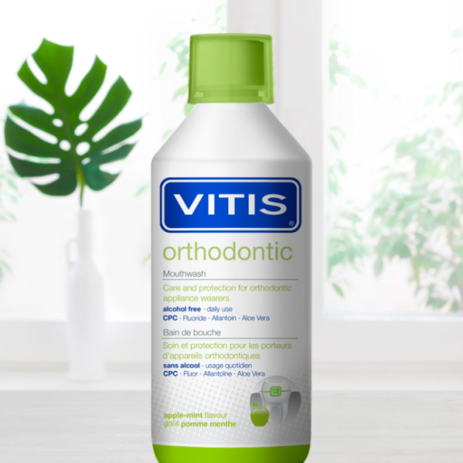 VITIS-Orthodontic-Mondspoelmiddel-790x900-fr_1.png
