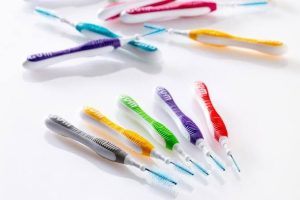 BROSSE INTERDENTAIRE B/5